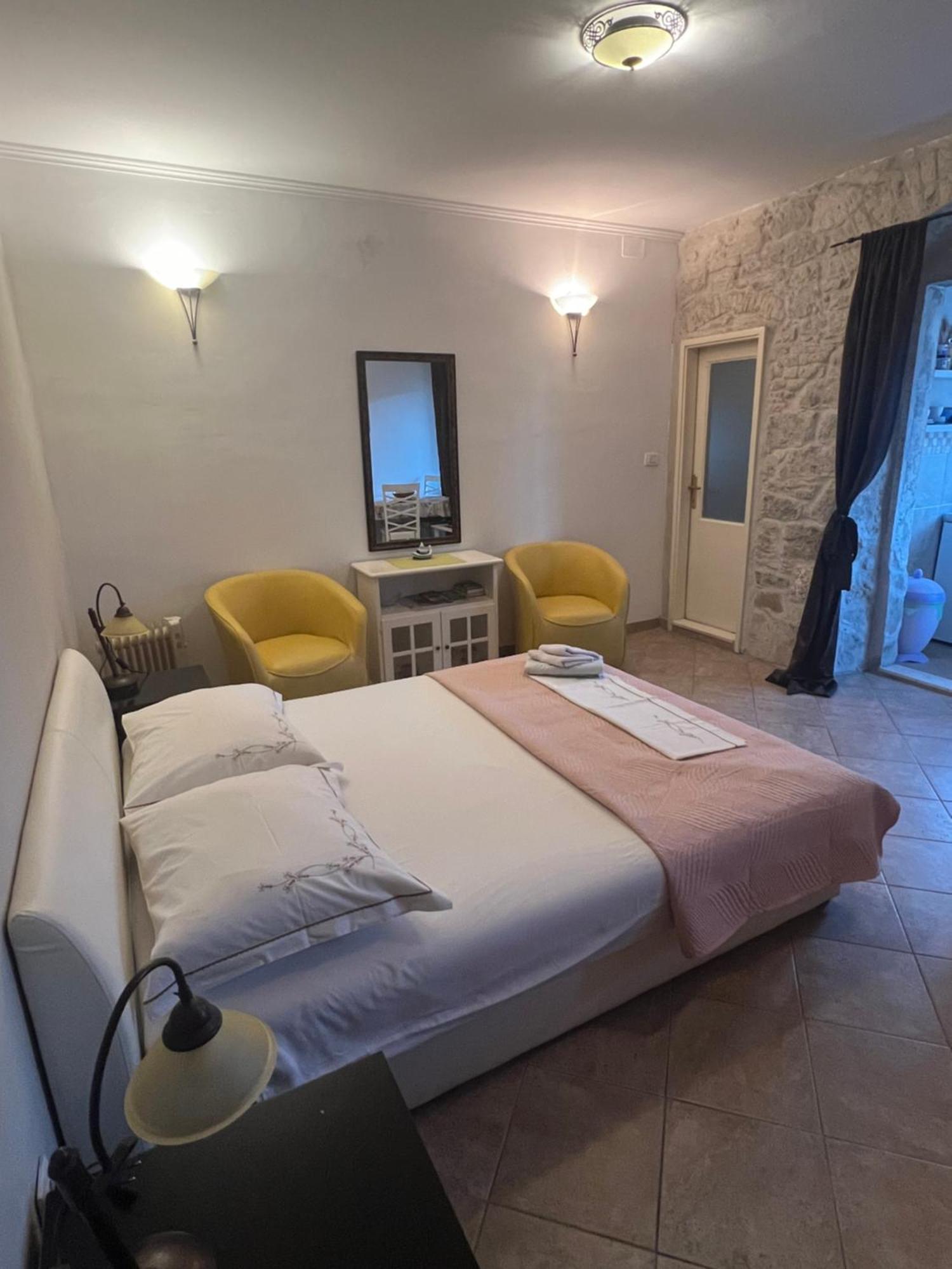 Devivi Apartments Сплит Екстериор снимка