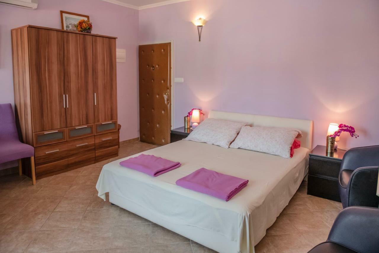 Devivi Apartments Сплит Екстериор снимка